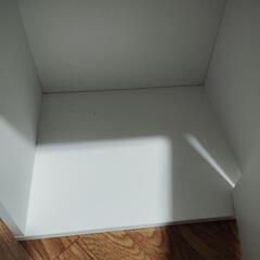 【お譲り先決まりました】扉付きカラーボックス(ホワイト)の画像