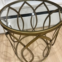 サイドテーブルの画像