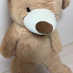 大きいくまのぬいぐるみの画像