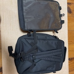 土日限定バイク用品　タンクバック　フルフェイス収納可能　DEGNERの画像