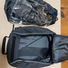 土日限定バイク用品　タンクバック　フルフェイス収納可能　DEGNERの画像