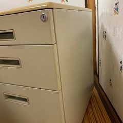 スチール引き出しの画像