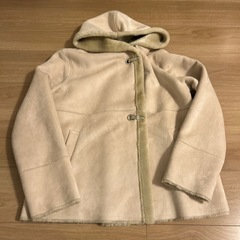 ムートンコート　ダッフルコート　ベージュ　あったか　モコモコ