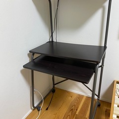 【受渡し予定】パソコンデスクの画像