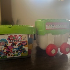 ブロックおもちゃの画像