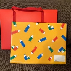作品、書類入れケースの画像