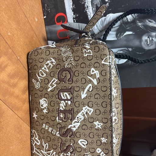 早く売りたいので値下げ交渉⭕️ GUESS ショルダーバック