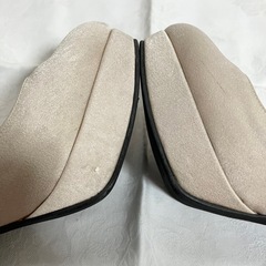 ESPERANZA エスペランサ ベージュホワイトパンプス 21.5センチの画像