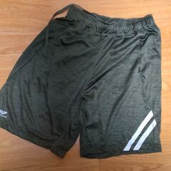 【お引渡し調整中】ハーフパンツ　差し上げます。