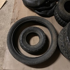 バイク　タイヤの画像