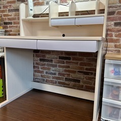 学習机・椅子セット(交換用新品引き出し前板付き)の画像