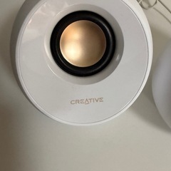 受け渡し予定者決まりました　Creative Pebble 有線接続　スピーカー　電源→USB接続　の画像