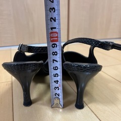 レディースパンプス23.5cm(黒)の画像