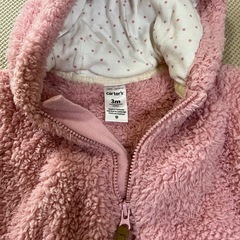 クマ耳モコモコロンパースの画像