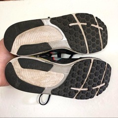ニューバランス　スニーカー　キッズ　男の子　19cmの画像