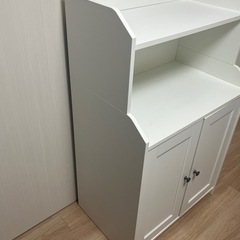 IKEA HAUGA 食器収納 キャビネット の画像