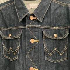 KELTYのパーカーとラングラーGジャンの画像