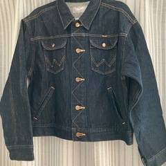 KELTYのパーカーとラングラーGジャンの画像