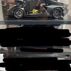 ランボルギーニアヴェンタドール1/18

