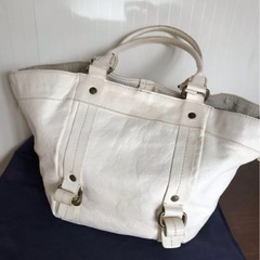 ラシット　バックの画像