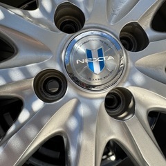 ホイール付きスタッドレスタイヤ(185/65R15)の画像