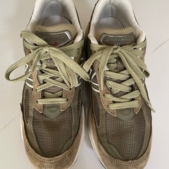 【NEW BALANCE】ニューバランススニーカー
