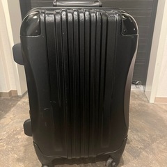 決まりました！スーツケース　Sサイズ　黒　中古　