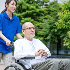 介護職募集 | 介護老人保健施設 阿房宮　あなたの笑顔が誰かの安心に。温かい環境で、経験を活かし共に支え合う介護ススタッフの一員になりませんか？　（熊本市/八代市）の画像