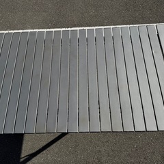 折りたたみアウトドアテーブルの画像