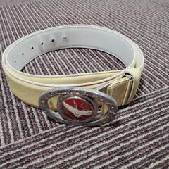 ウィンウィンスタイル BELT 本牛革タイプ ベルト ゴルフ WINWIN STYLE　鶴モチーフバックル付きクリーム色の画像