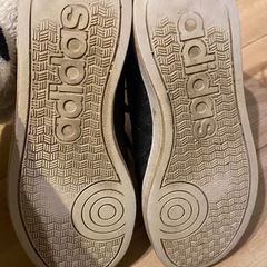adidas✨定番人気形✨3本ライン✨スニーカー✨の画像