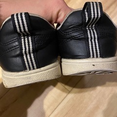 adidas✨定番人気形✨3本ライン✨スニーカー✨の画像