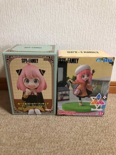 アーニャのフィギュア２つセット
