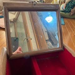 藤のコスメボックスの画像