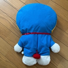 ドラえもん　リバーシブルクッションの画像