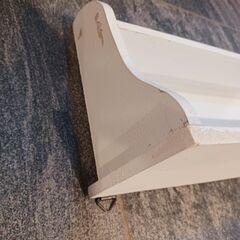 お譲りします　壁掛シェルフ　白　カントリー調の画像