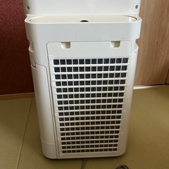 加湿空気清浄機　KC-J50-W 2019年式の画像