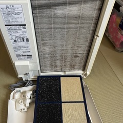 加湿空気清浄機　SHARP　KI-HX75-W 2017年式の画像