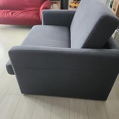 ソファーベット商談中の画像