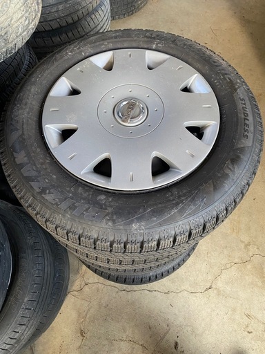 BRIDGESTONE 185/65R14 スタッドレス　冬タイヤ　2021年製　溝あり