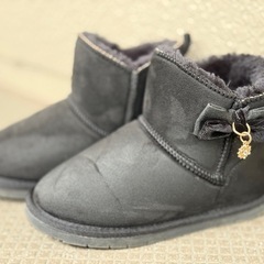 女の子用　冬用　ブーツ　黒　20cmの画像