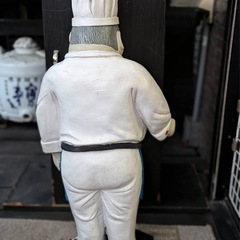 値下げしました。コックさん陶器人形です。の画像