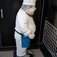 値下げしました。コックさん陶器人形です。の画像