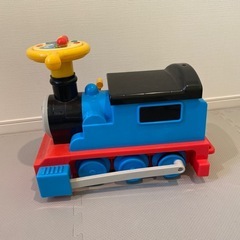 機関車トーマス 電動乗用車 乗って動く の画像