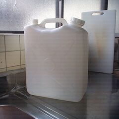 ポリタンク　飲料用　10リットル　 　の画像