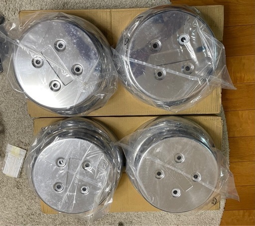 新品⭐︎ハブキャップ⭐︎スーパーグレート