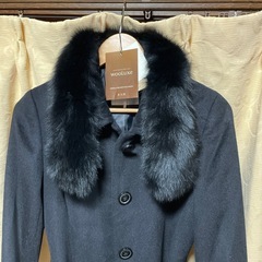 新品、特別価格 東京スタイルファ付きブラックコートの画像