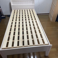 ニトリ　シングルベッド　スピース