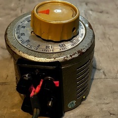 スライダック5A電圧調整器　端子ネジ1つなしによりジャンク扱い 