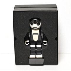 SHARP RoBoHoN SR-02M-W ロボホン 箱付 モバイル型ロボットの画像